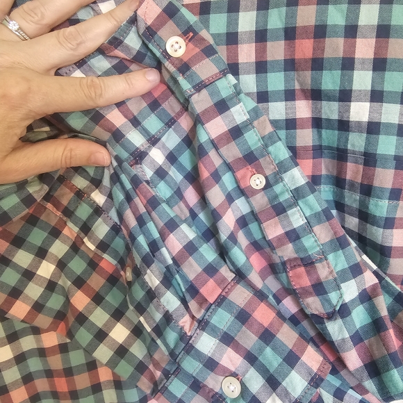 IZOD Saltwater Multicolor Plaid Button Down Shirt Men's Sz M - Picture 10 of 10